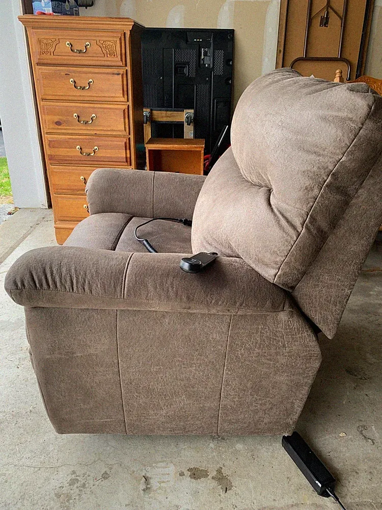 Barely Used LazyBoy James Silver Power Lift Recliner Model 4LP521