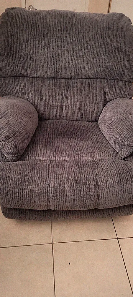 Set of 2 Plush Gray Recliners – Ultra Comfortable & Gently Used